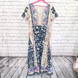 Short sleeve dress. Size L